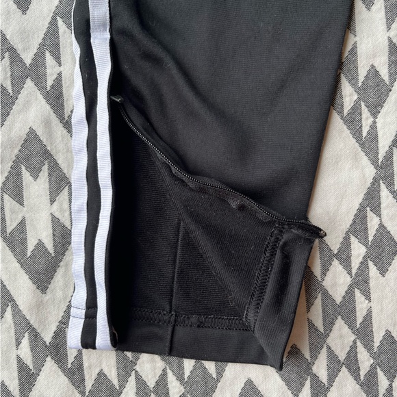 Women’s Small Adidas Track Pants Blk and White - Picture 5 of 5